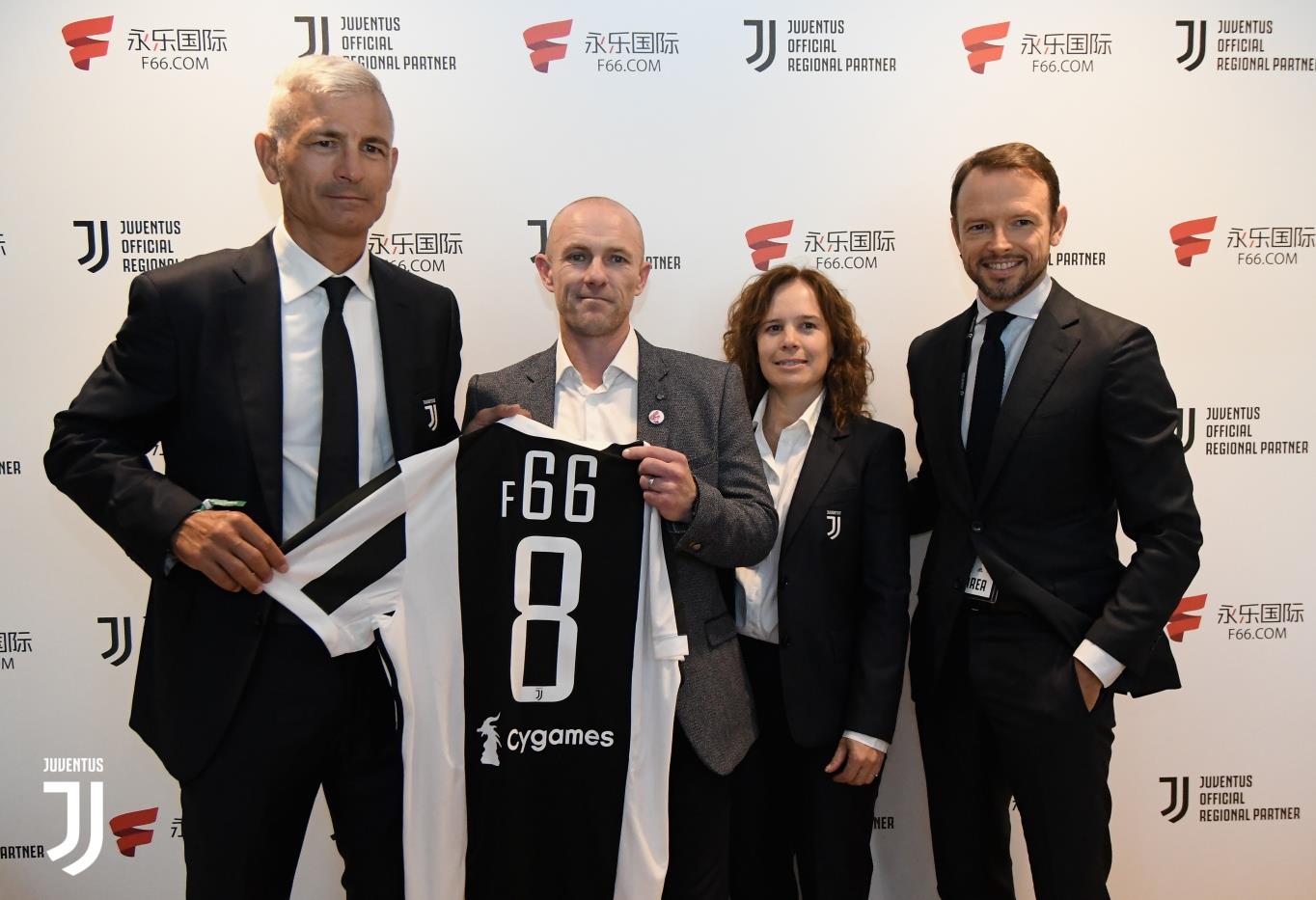 意甲知名评论员：亚沙里是全能型中场，我希望看到莫德里奇、拉比奥特与亚沙里组成中场（意甲名嘴：亚沙里是全能中场，期待与莫德里奇、拉比奥特联手镇守中场）